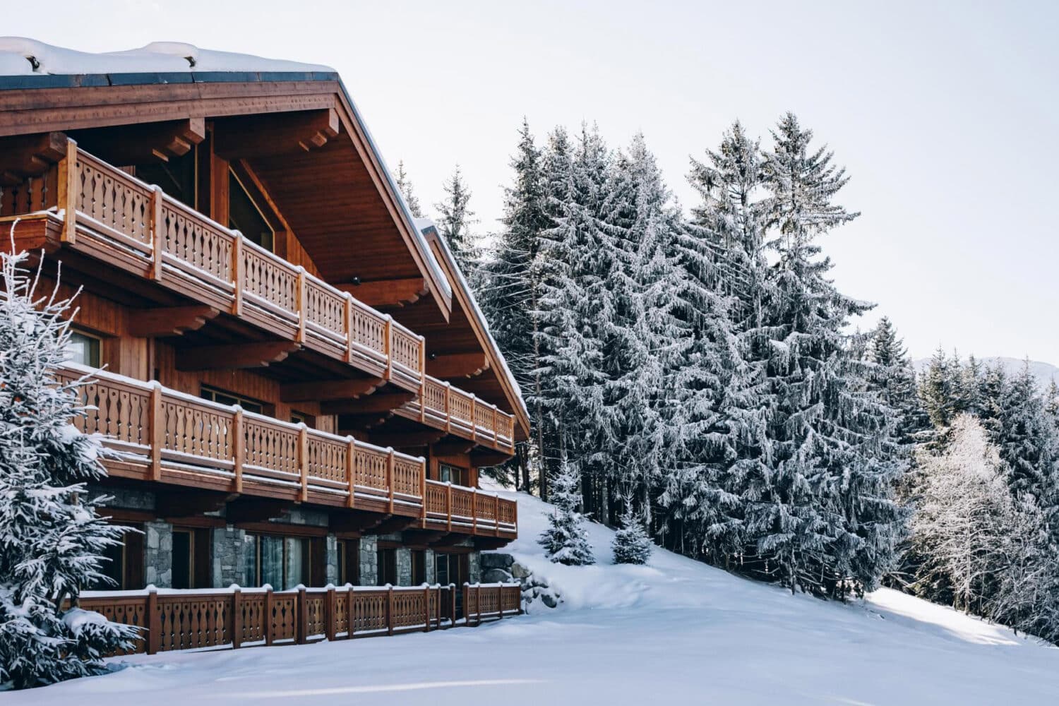 Luxe ultime et expériences uniques dans les chalets privés du Coucou Méribel